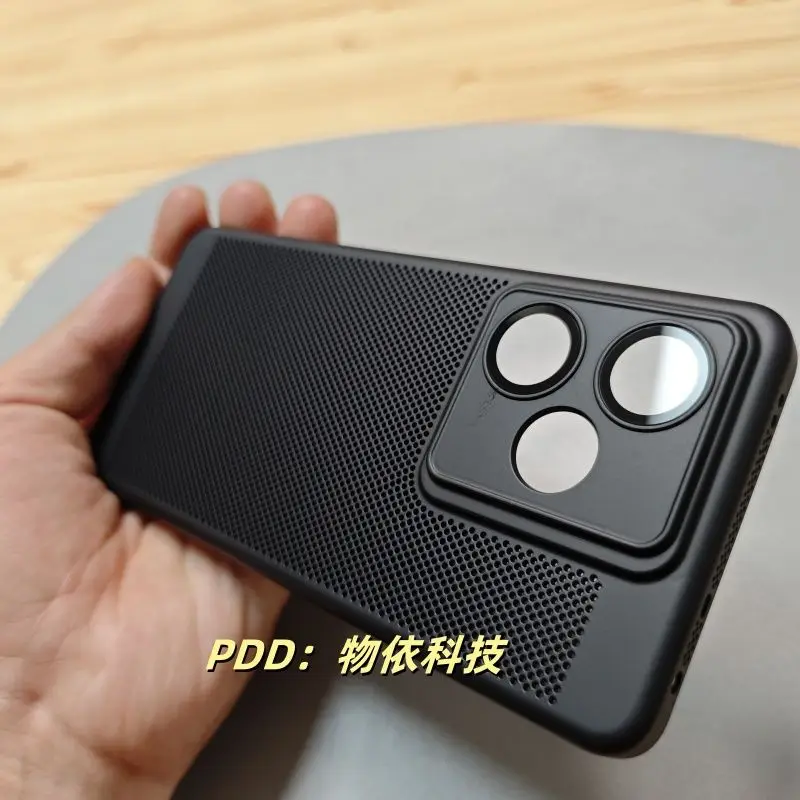 Custodia Per Realme GT 7 / GT 7T In Silicone Colorato | Colore Blu Zaffiro, Protezione Antiurto E Antiscivolo | Design Sottile E Preciso - 2