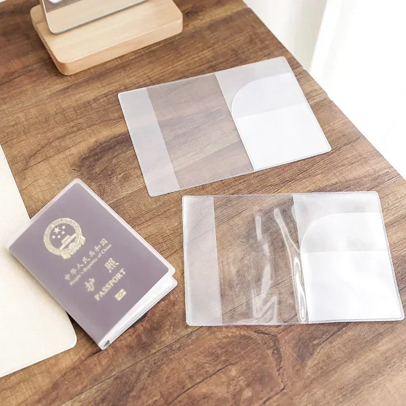 1 Pezzo Custodia Protettiva Impermeabile in PVC per Passaporto, Porta Documenti e Carte di Credito, per Uso Aziendale - immagine 4