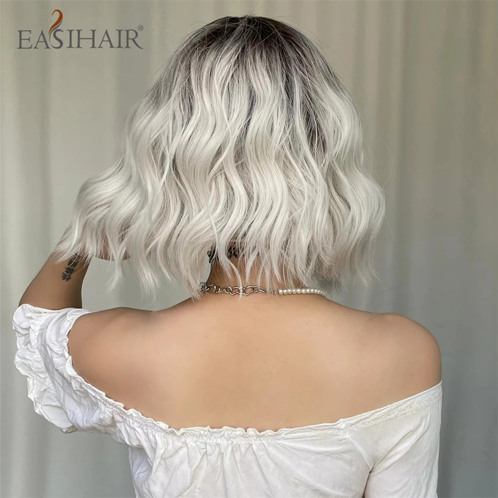 Ombre Blonde Short Wavy Wig 2