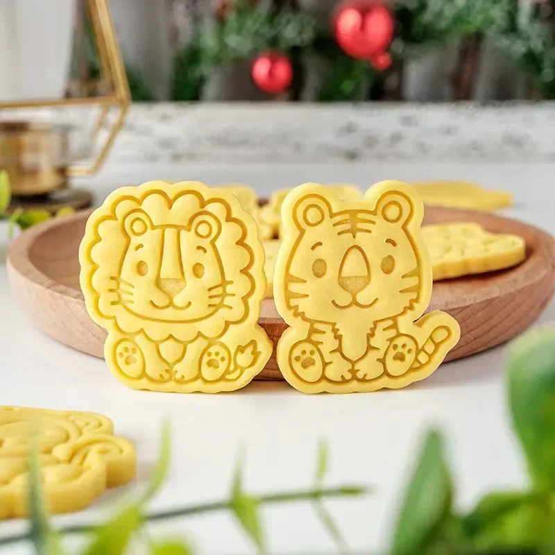 Cartoon Animal Cookie Mold Fondant Biscuit Cutters Lion Shaped Pastry Baking Tools Birthday Party Supplies cookie cutter,baking mold,cookie mould,cookie printing mold,fondant cutter
