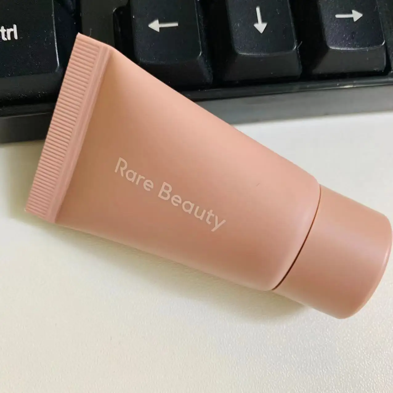Rare Hydrating Body Lotion 8ml Nutrient-infused Body Beauty Lotion Lightweight Quickly Absorbs with Healthy Glow Skin Care