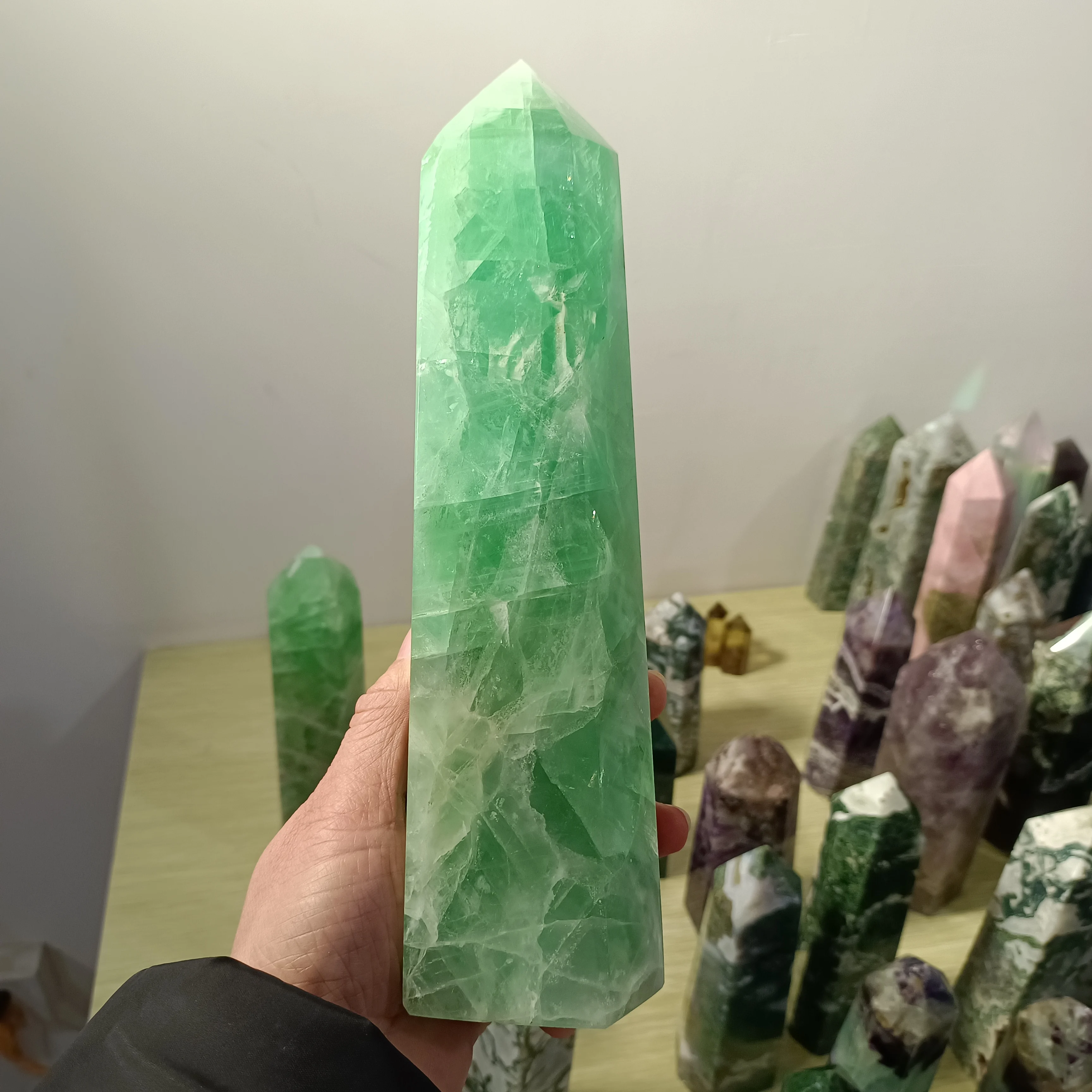 Huge Wand Natural Crystal Point Green Fluorite Tower Healing Stone Energy Ore Mineral Obelisk Home Office Degaussing Decor Gem 4