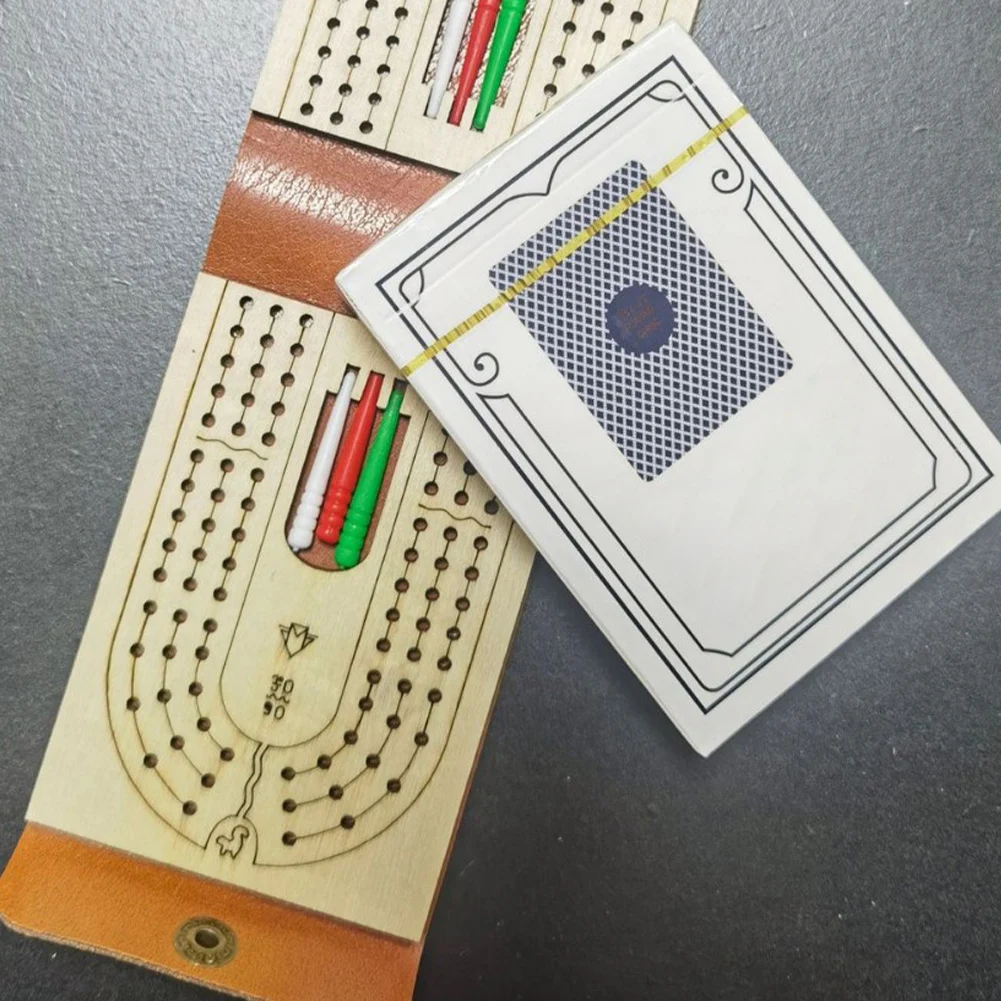 Set da gioco Cribbage con carte da gioco, 6 picchetti, divertente gioco da tavolo per 2-4 giocatori, gioco di carte portatile per adulti e bambini - immagine 6