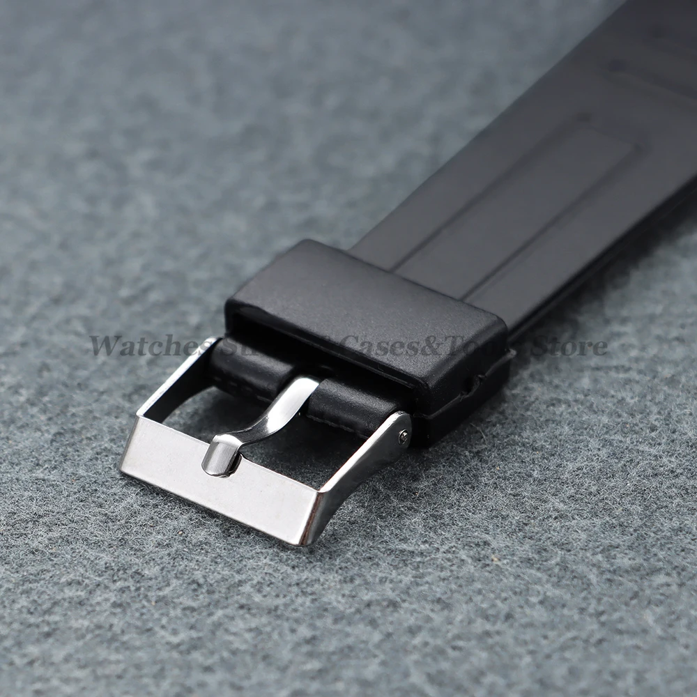Versatile Silicone Watch Strap with PU Resin Design