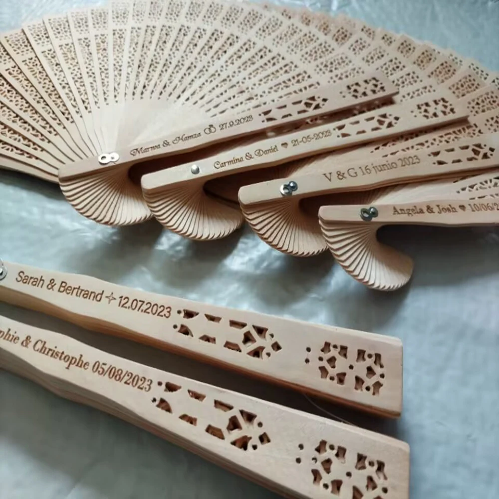 Folding Hand Fan Personalized Customized Wooden Fan Wedding Favors Gifts Sandalwood Hand Fan Party Decoration 20Cm Wood Folding