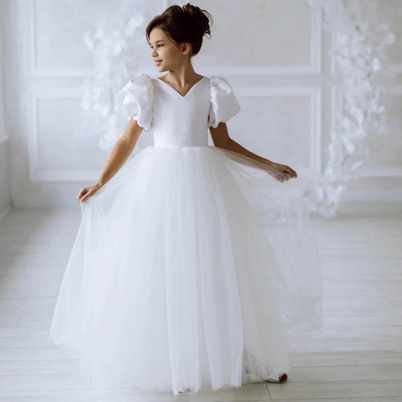 

V-neck Elegant Flower Girl Dress For Wedding White Tulle Puffy Short Sleeves Birthday Party Ball Princess First Communion Gowns