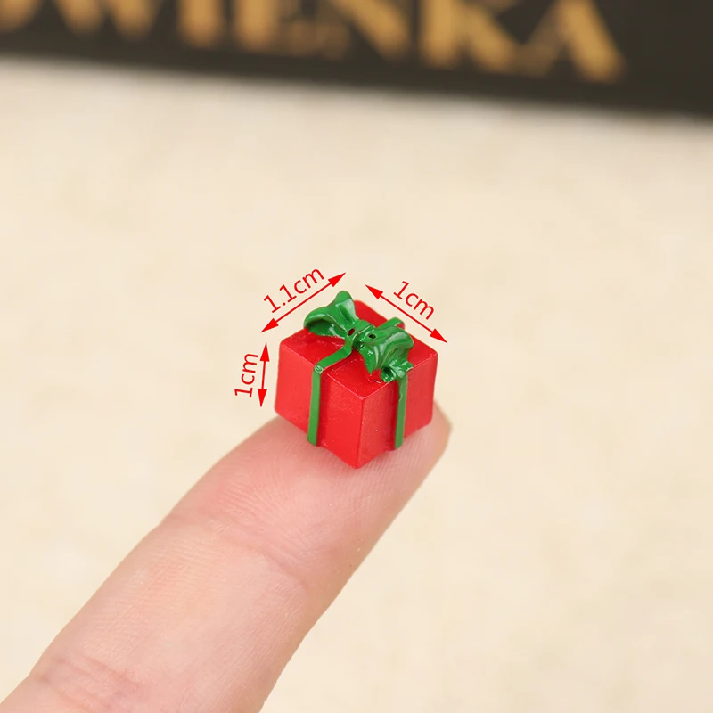 Miniature House Kit 1/3/5PCS Dollhouse Miniature Christmas Gift
