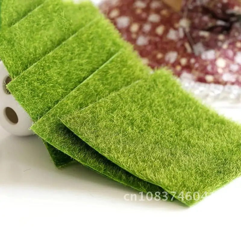 

1PC Mini Fairy Garden Simulation Artificial Fake Moss Decorative Lawn Turf Green Grass 15*15 Green Micro Landscape Decoration