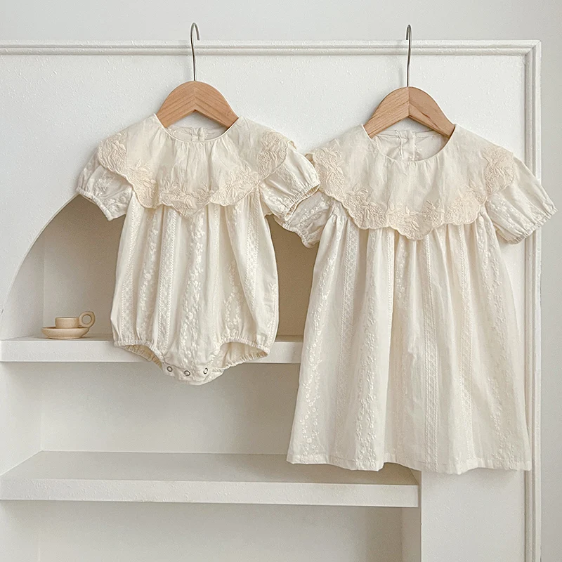 

Семейный комплект для сестры, Детская летняя одежда для маленьких девочек, платье принцессы для девочек, кружевной воротник с коротким рукавом и вышивкой, детский комбинезон