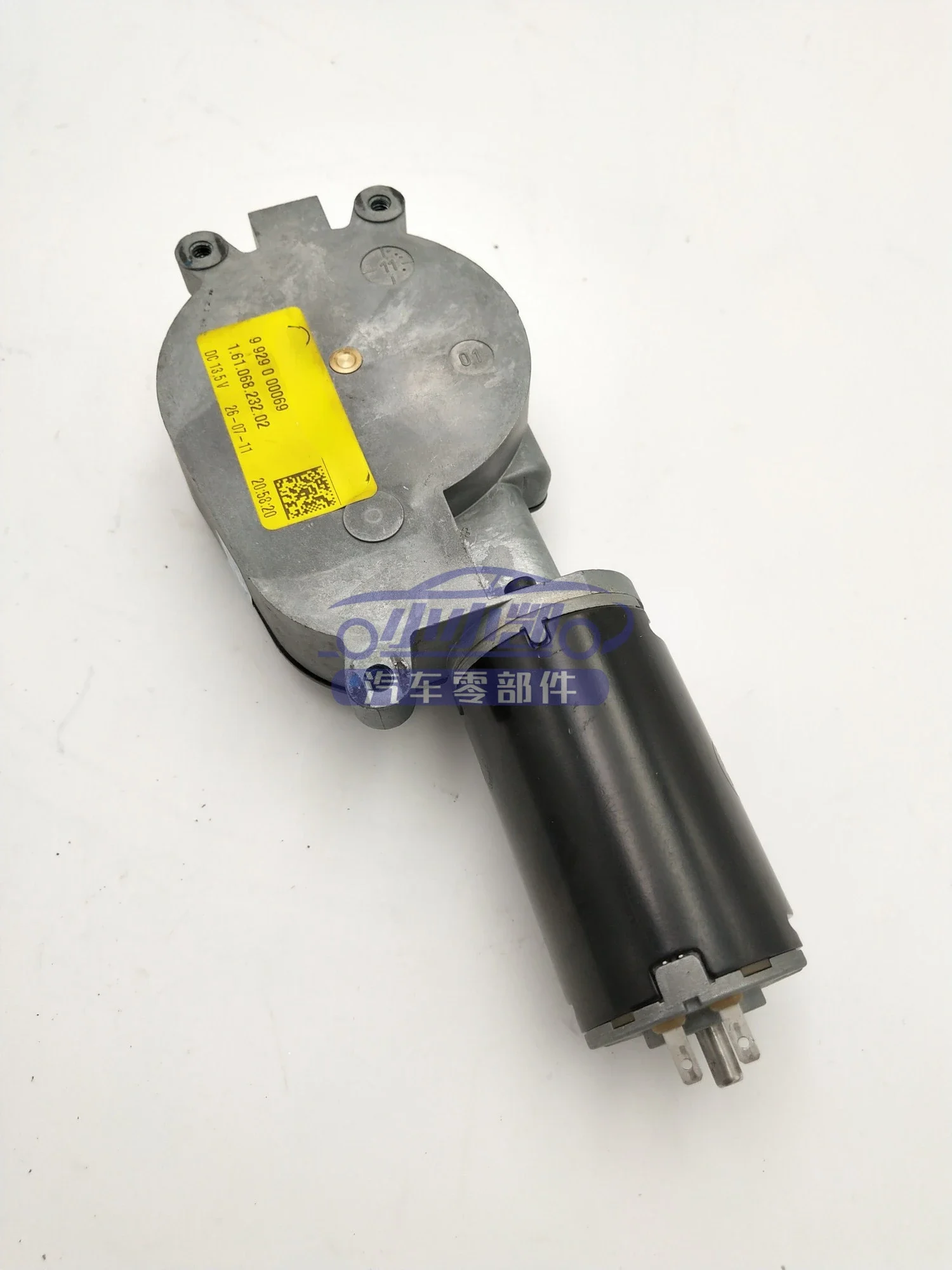 1Pc for Cadillac SLS Saiwei rear lifting sunshade motor Rear windshield sunshade motor Original