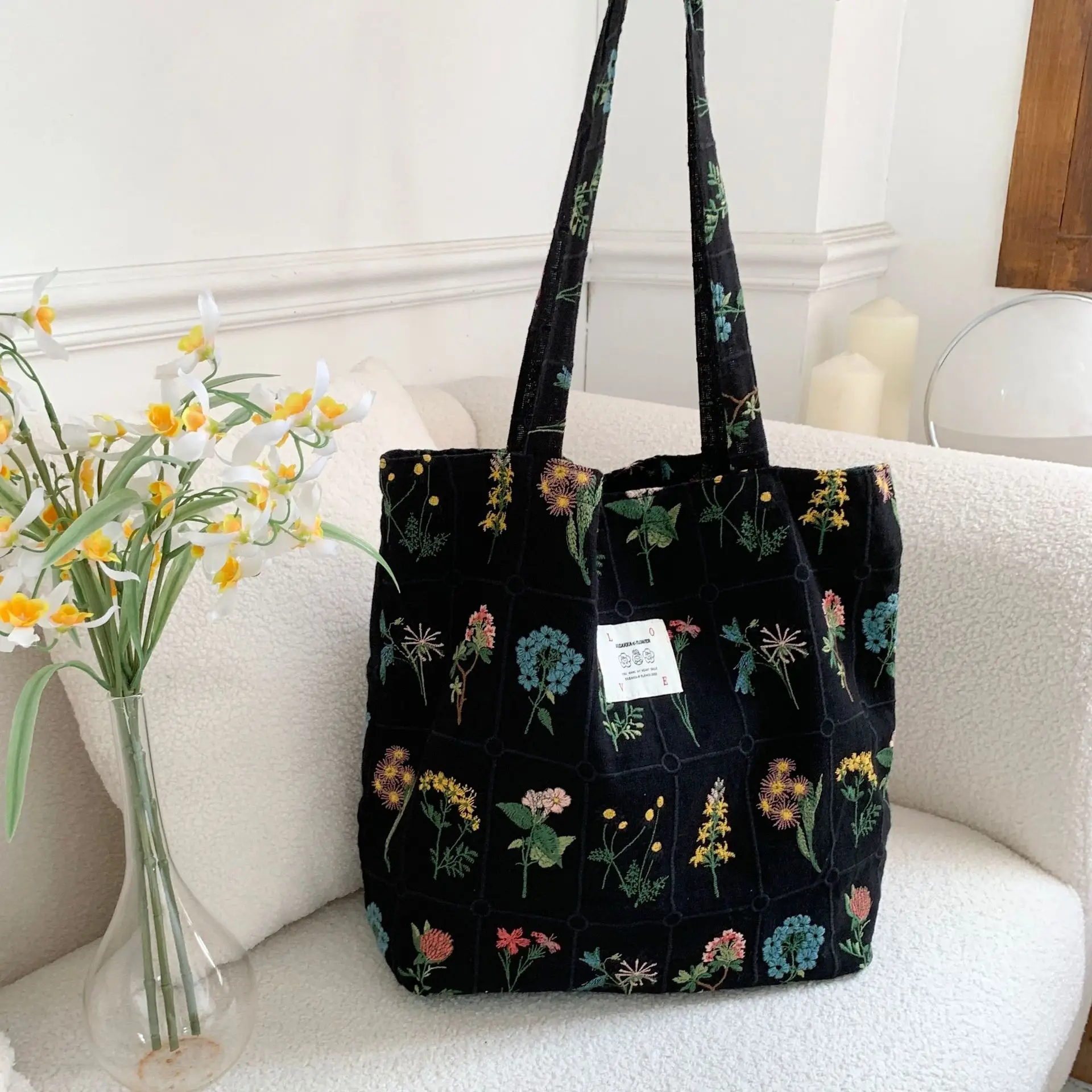 Embroidery Floral Japanese Crane Shoulder Handbags for Women Travel Hobo  Tote Handbag Women Gold Chain Shoulder Bags Purse with Zipper Closure
