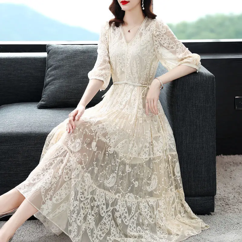 

Silk Dress Women Spring/Summer 2023 New Style Loose and Slim Silkworm Embroidery Solid Half Sleeve V Neck Mid length Dress