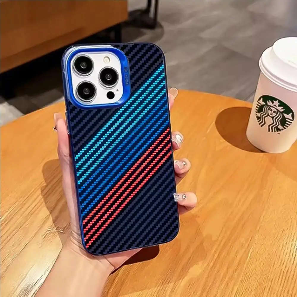 Sleek Carbon Fiber Pattern Shockproof Phone Case - Anti-Fingerprint Protection
