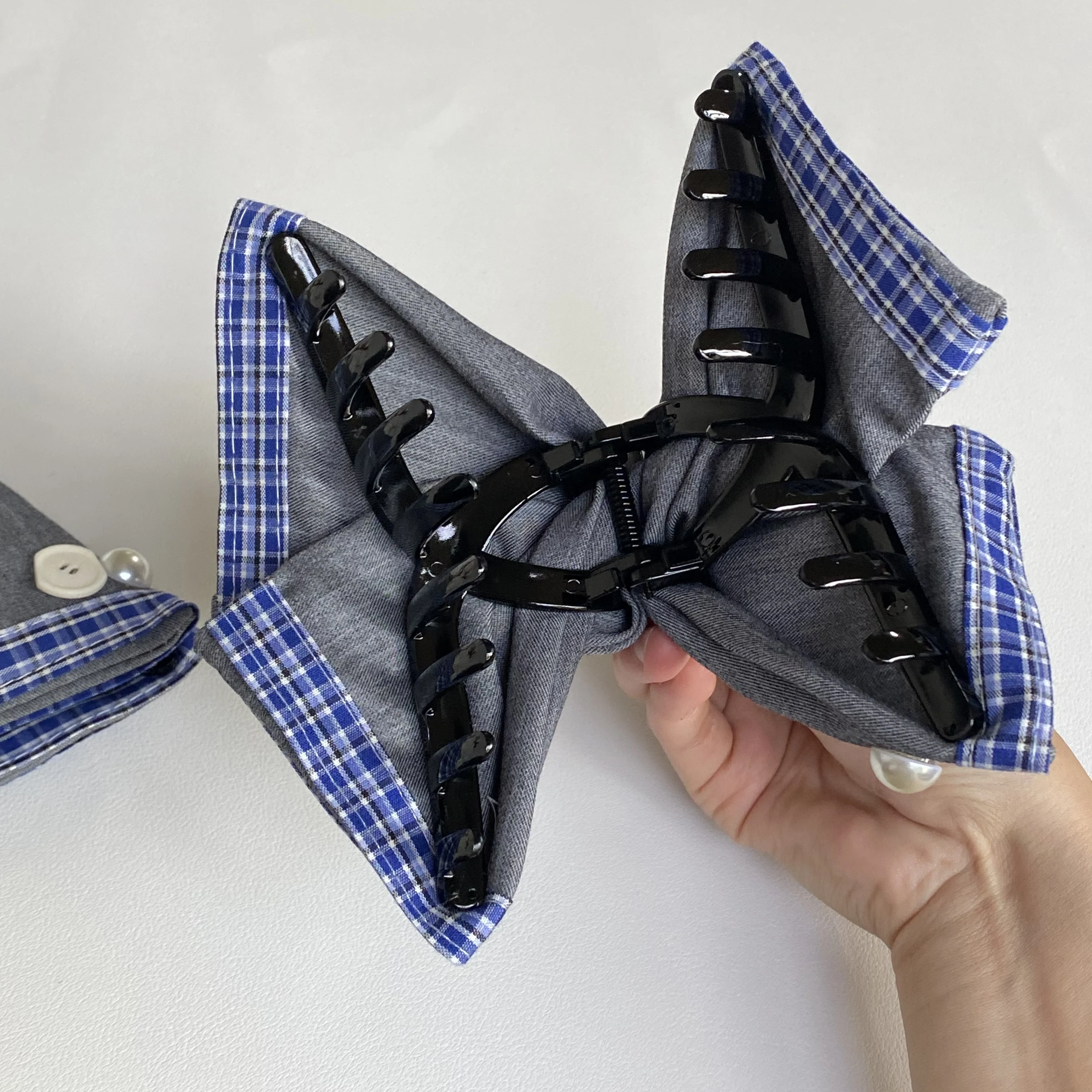 1PC  Elegant Gray Pocket Square With Blue Plaid Trim, Button And Pearl Decor, Men's Formal Wedding Party Suit Accessory