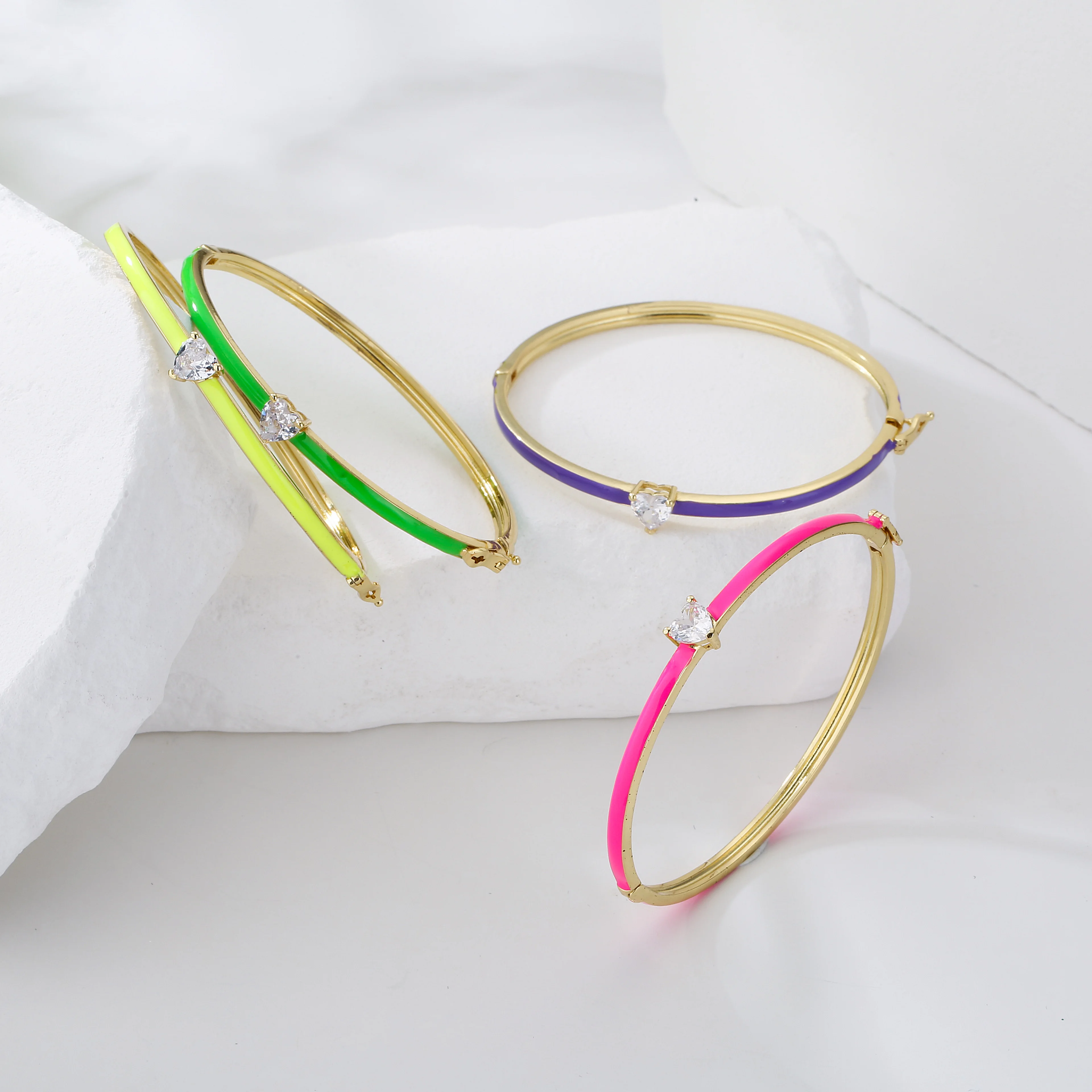 【新品】iriebeach Heart bangle(非売品)lufine lufine】Mantel heart bracelet | IRIEBEACH