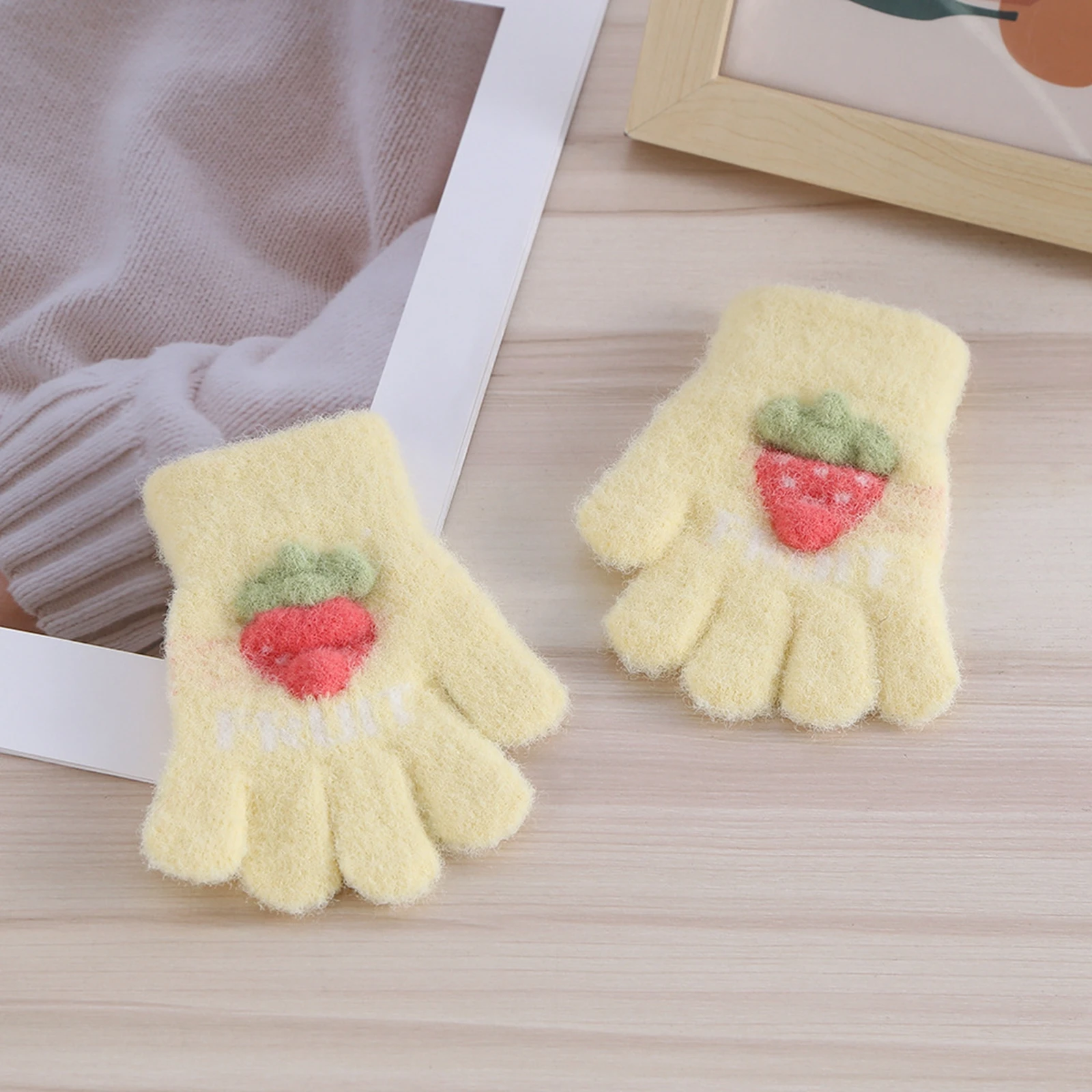 Toddler Baby Girls Winter Gloves Strawberry Soft Knit Gloves Warm Indoor Outdoor Mittens Unisex Infant Thicke Full Rope