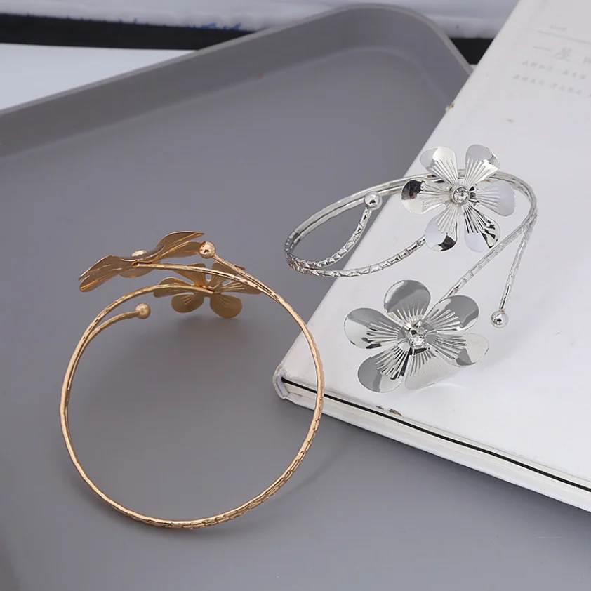 Boho Vintage Gold Silver Color Flower Arm Bracelet Open Armband Cuff Bangle Butterfly India Women Jewelry Costume Accessories