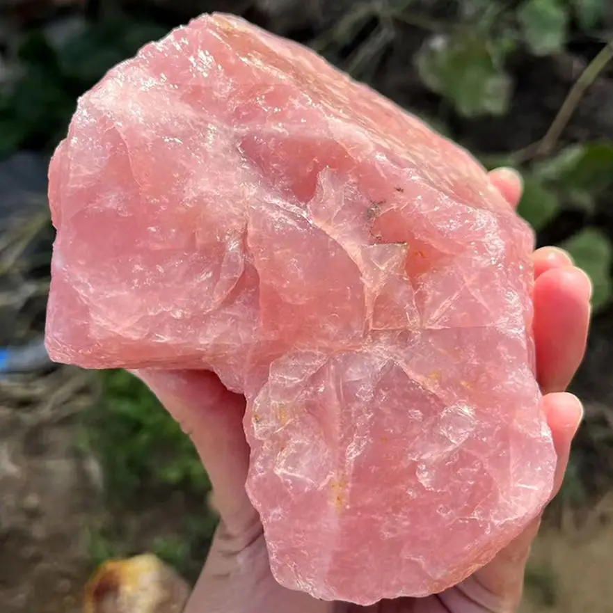 thumbnail image 1 of Piedra de cuarzo rosa 100 % natural, cristal en bruto, espécimen mineral curativo, roca en bruto, cuarzo rosa en bruto, 1 of 4