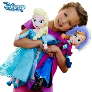 Boneca Elsa Frozen 2 Com Luz Hasbro 30 Cm E6952 - Fabrica da Alegria