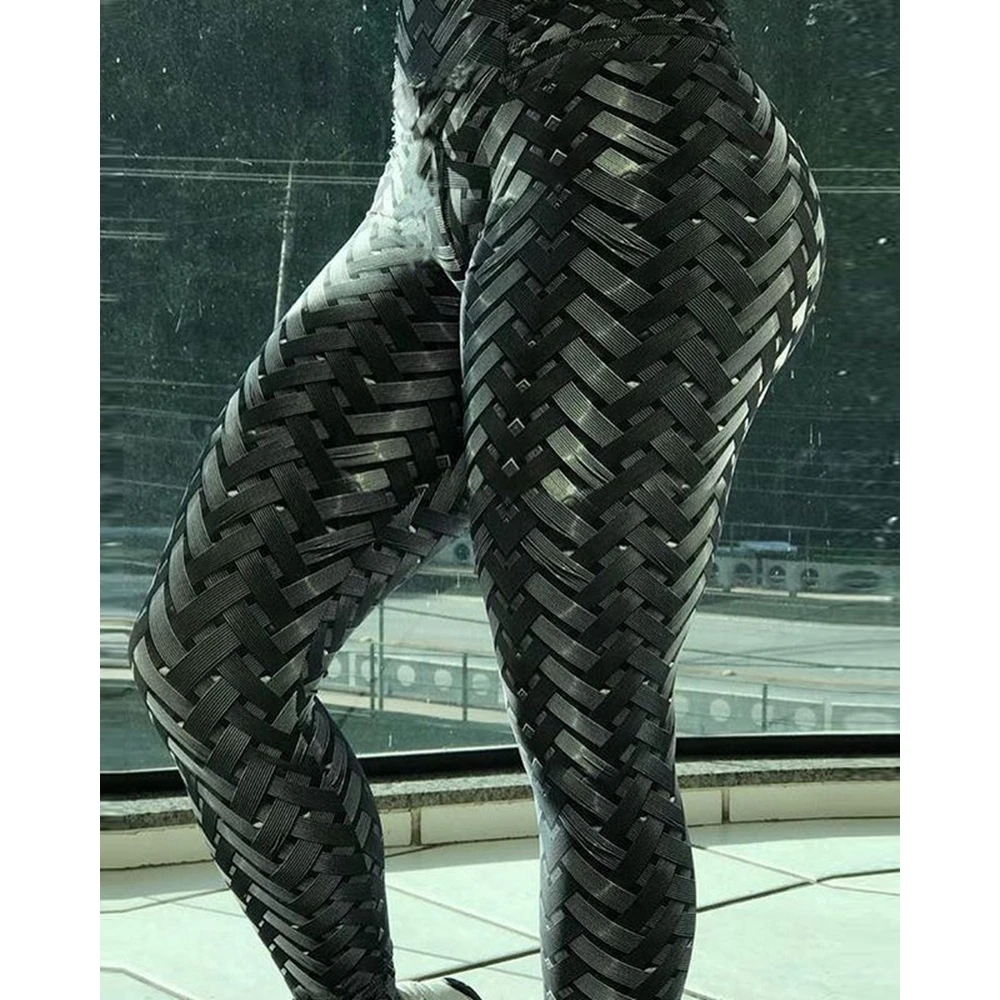 Рисунок 3 - Трикотажные женские штаны для йоги с цифровым принтом