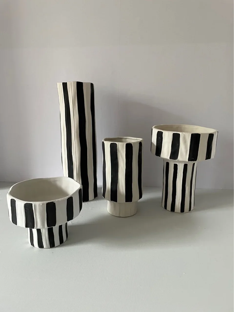 Black and White Striped Ceramic Vase Wide Mouth Flowerpot Geometric Pattern Flower Arrangement Porcelain Handicraft Ornaments 2