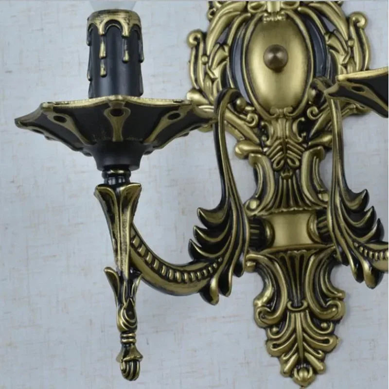 Рисунок 3 - Лампа в виде свечи с 2 рычагами E14