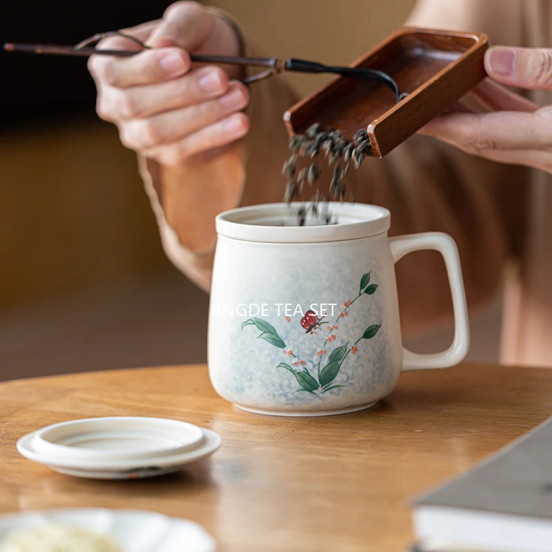 Master's Cup Office Tea Cup Hand Drawn Butterfly Dance Flower Room Tea Cup/Tea Separation/Ceramic Filter Mug Tea Set with Lid