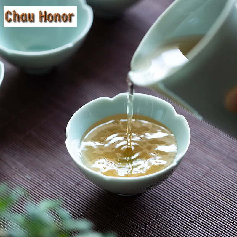 2pc/Set 65ml Creativity Hutian Kiln Misty Blue Ceramic Tea Bowl Sunflower Celadon Tea Cup Personal Hostess Cup Kung Fu Tea Set