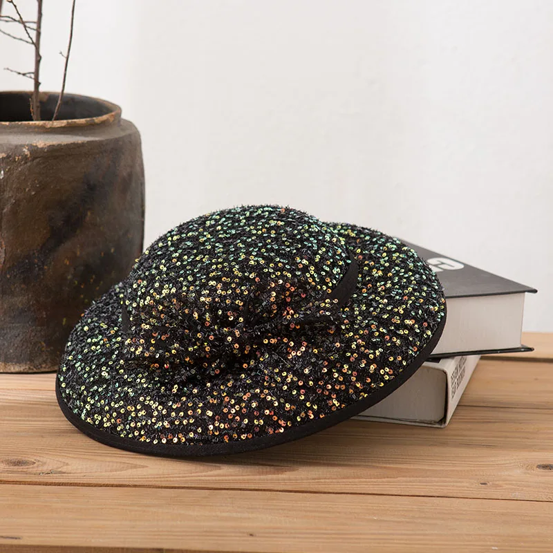 

Женская свадебная шляпа с блестками, элегантная шляпа в английском стиле, украшенная белыми и черными пайетками, Вуалетка для свадебной вечеринки, 2023