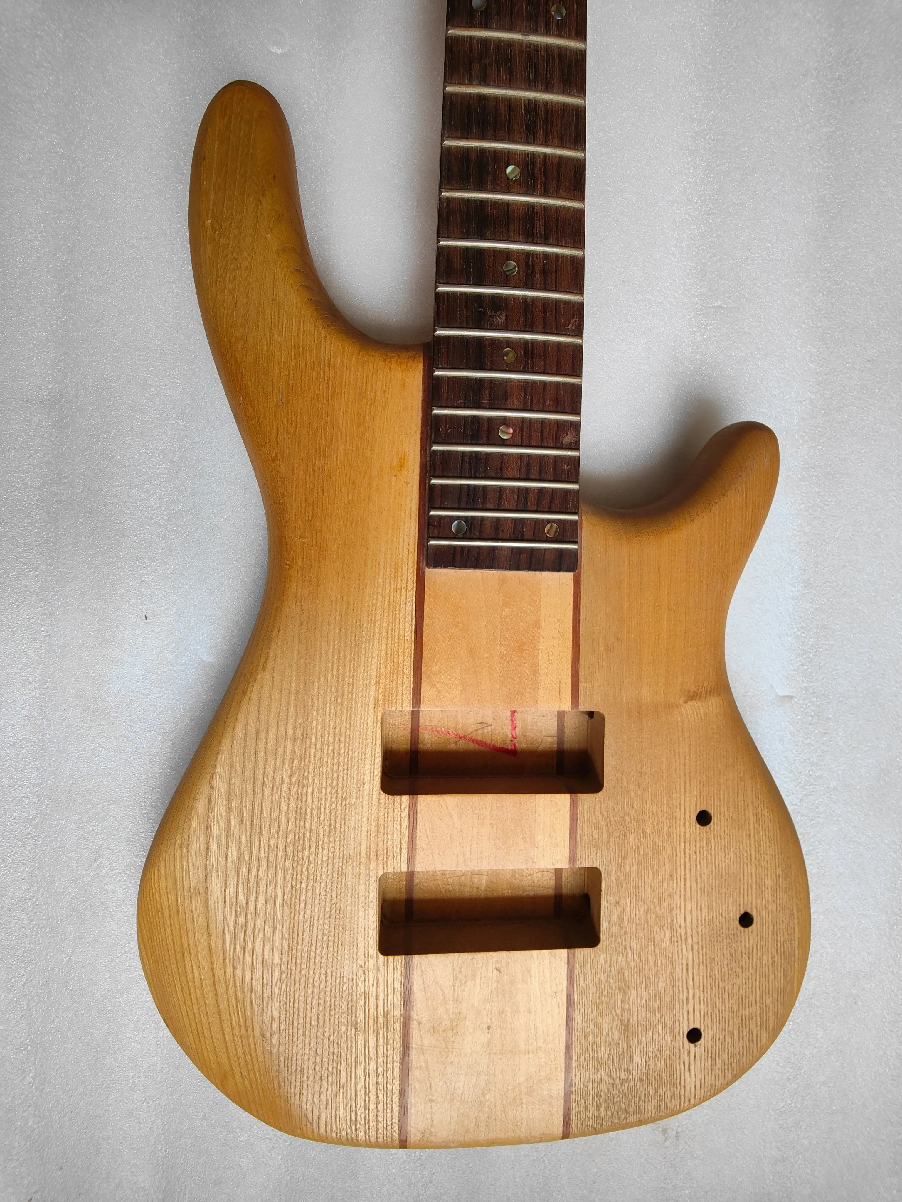 

24 Frets 5 String Electric Bass Guitar Unfinished Ash Body Maple Neck Rosewood Fretboard Abalon Shell Point without Hardwares