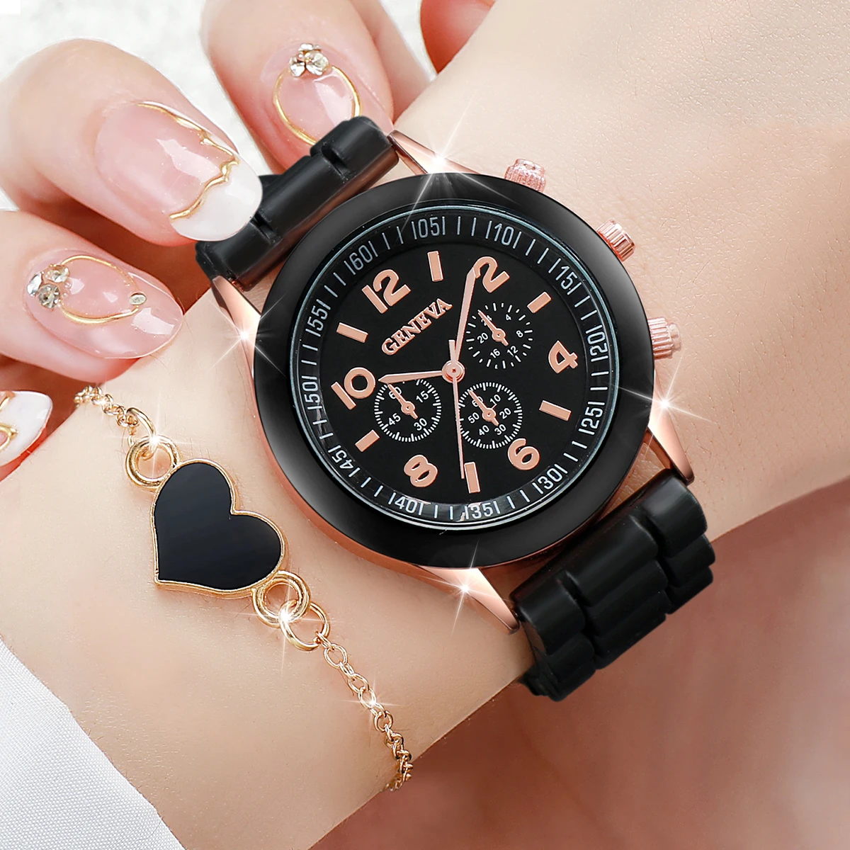 8PCS/Set Women Watches Fashion Leather Band Ladies Quartz Watch Casual Silicone Band Wristwatches Heart Bracelet（Box Not Include 4