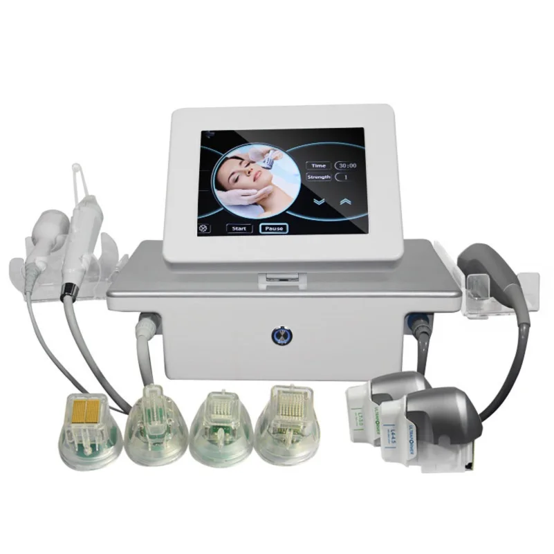 Máquina da beleza com beleza irregular do ouro do RF, levantamento facial, estiramento Mark, remoção do enrugamento da acne, martelo frio,