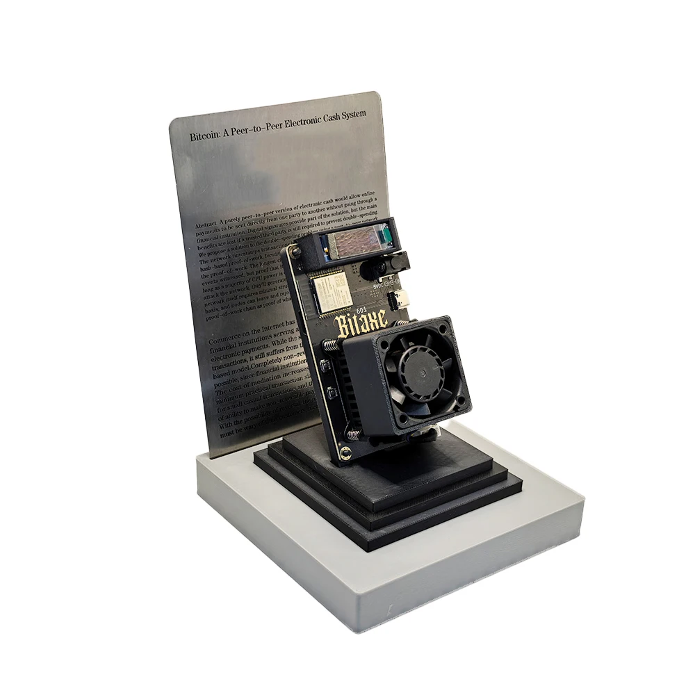 Bitaxe Gamma 601 Bitcoin Mining Bitcoin Gamma 601 ASIC Miner - 1.2 TH/s 18W  With Wi-Fi & Display Desktop Bitcoin Miner