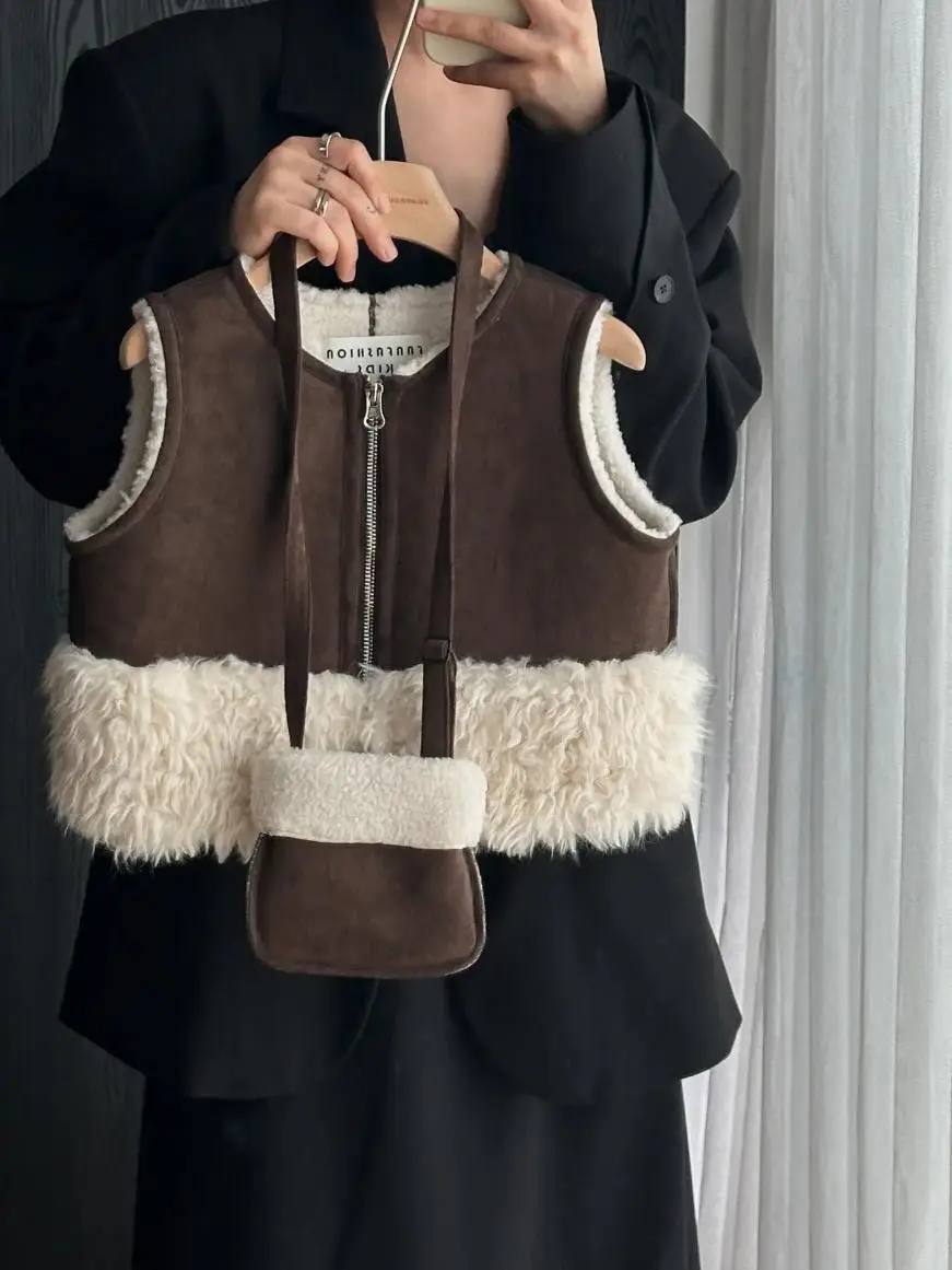 여아 조끼 가을 겨울 2025 신상 스타일리시  소녀 알파카 퍼 코트 어린이 플러시 따뜻한 조끼 다용도 여아 의류