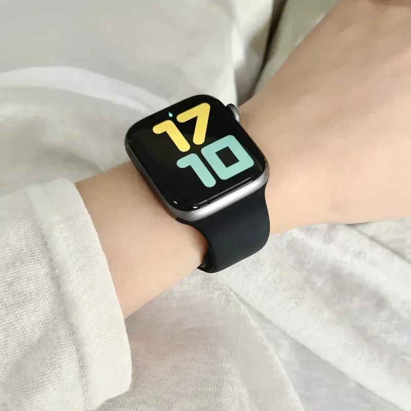 Sport Silicone Band for Smartwatch - 46mm to 40mm Strap Collection