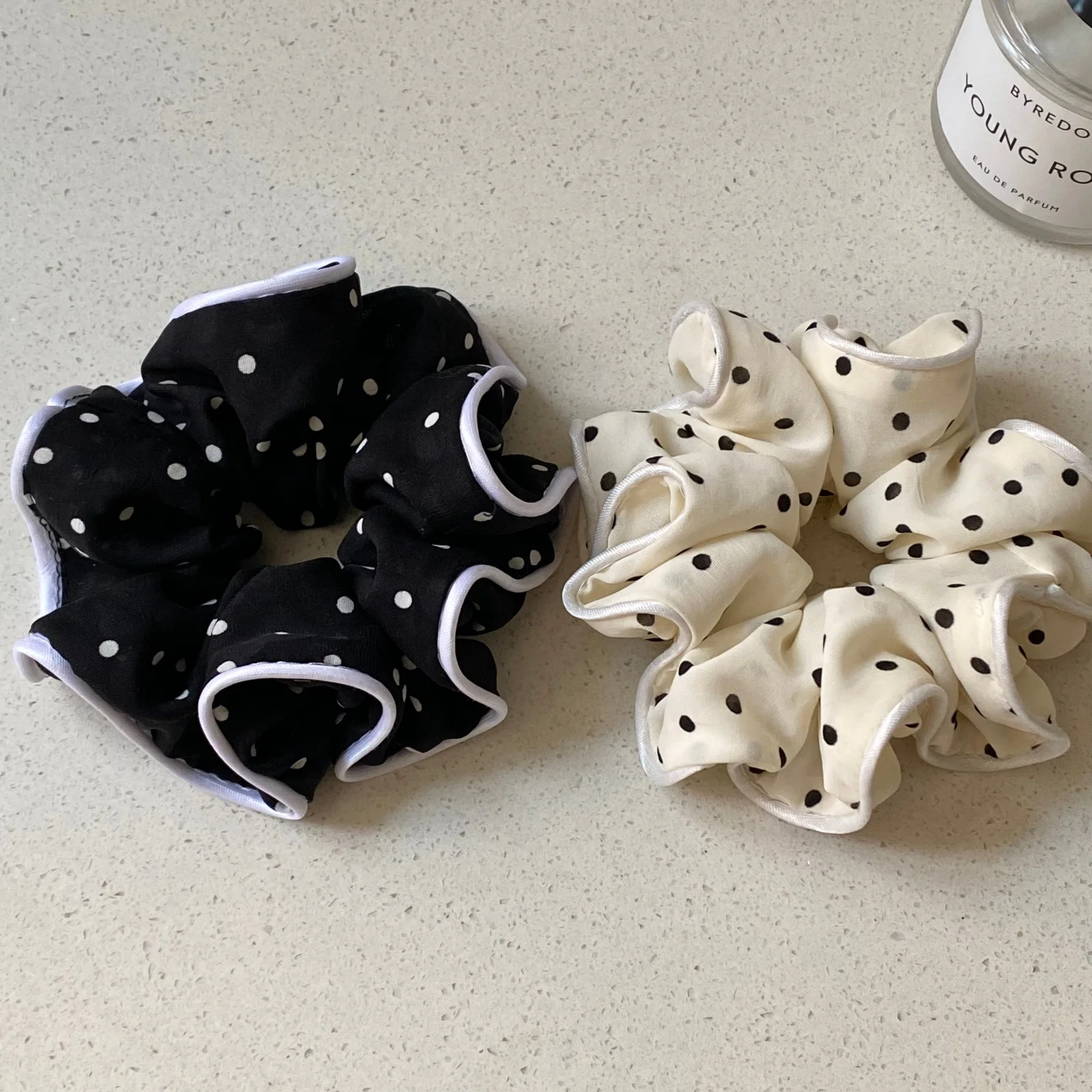 1PC Polka Dot Scrunchies Black Beige Hair Ties, Ruffled Edge Satin Trim Hair Accessories For Women Girls Daily Wear & Party