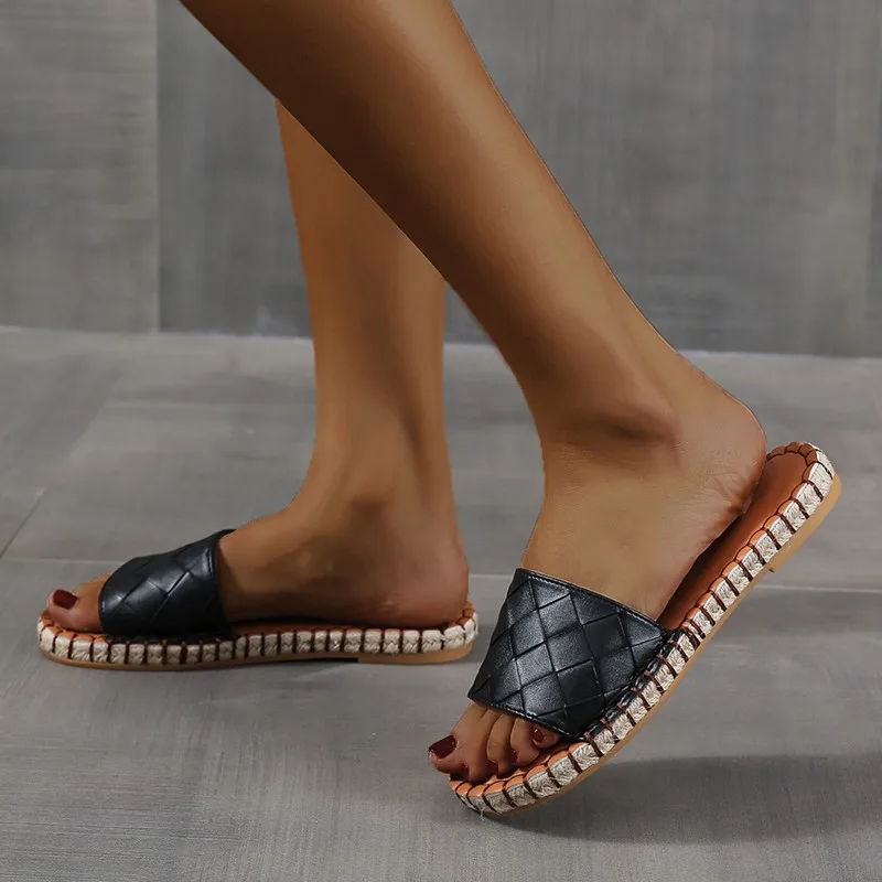 

2023 summer new large size women's shoes European and American leopard snake pattern rubber bottom slippers women
