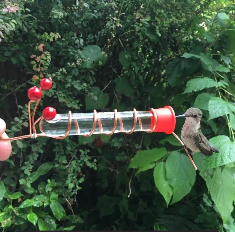 1pc Vertical Bird Feeder Anti Squirrel and Hummingbird Feeder Art Metal Flower Rack Outdoor Garden Yard Decoration bird feeder