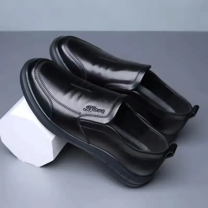 

2023 New Men PU shoes Summer Breathing Walking shoes