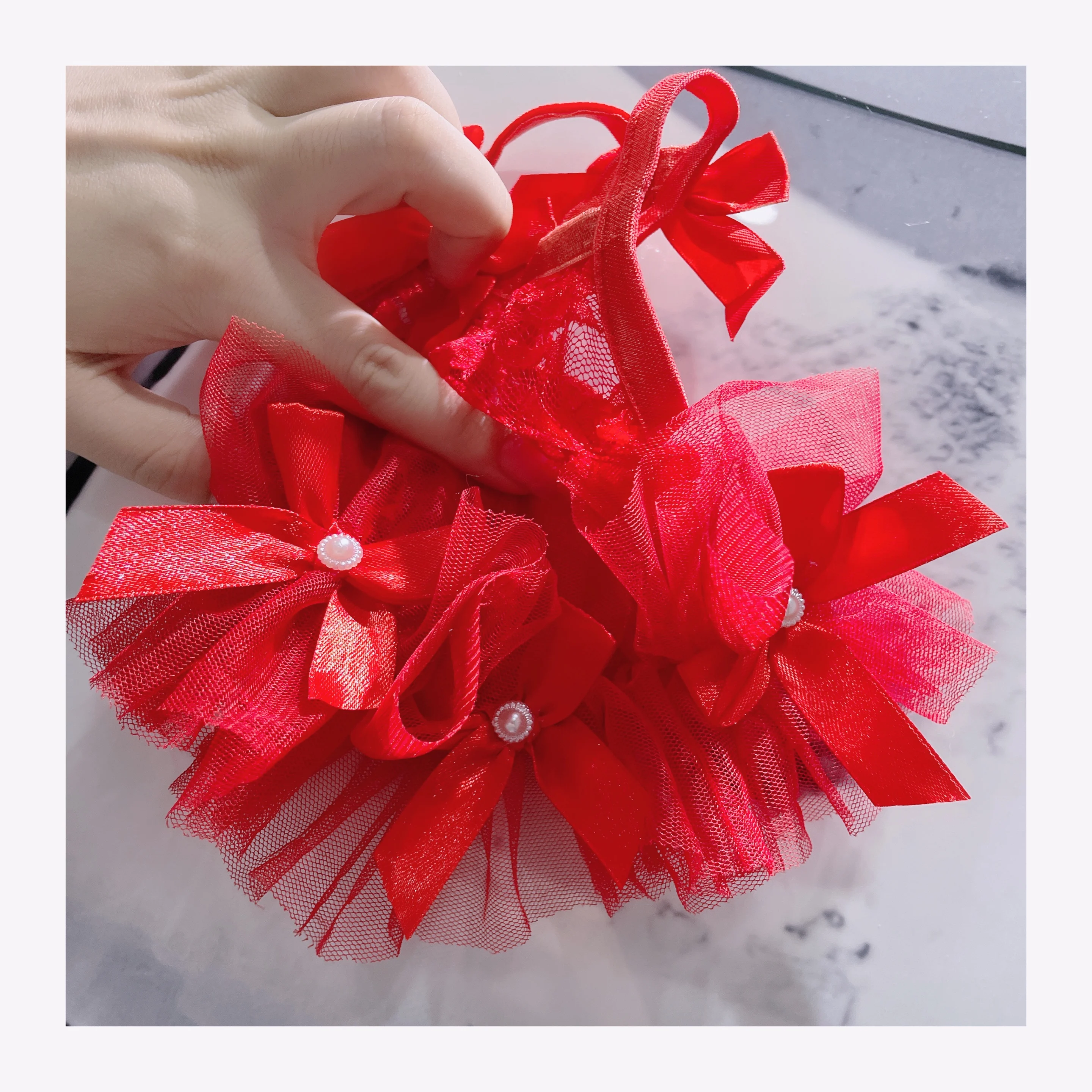 子犬と犬のための赤いドレス,柔らかい綿のレースの弓,パーティーと