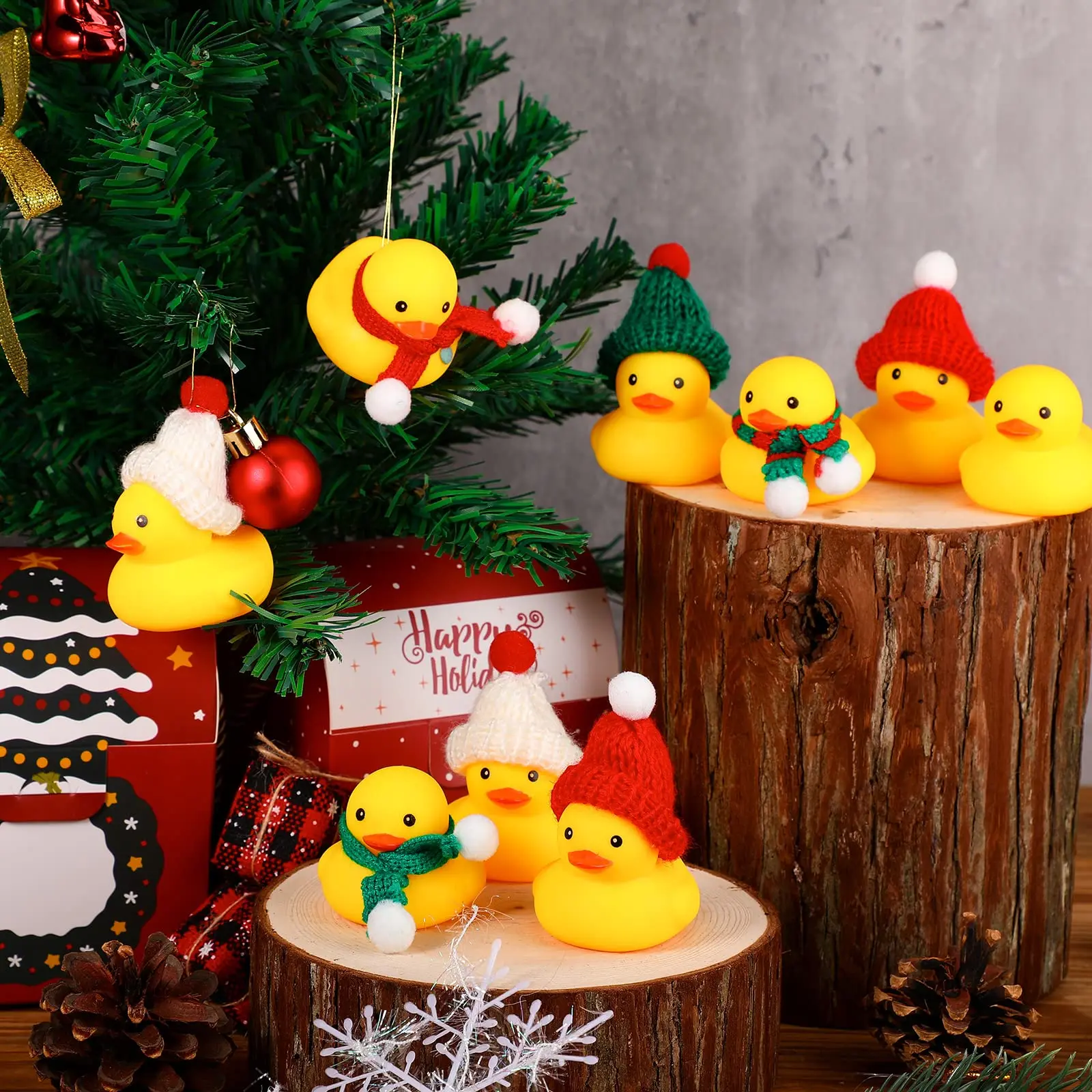 36/72 Christmas Rubber Ducks Includes Ducks with Classic Knitting Hats and Ducks with Stripe Scarves Mini Duck Cute Yellow Duck 5