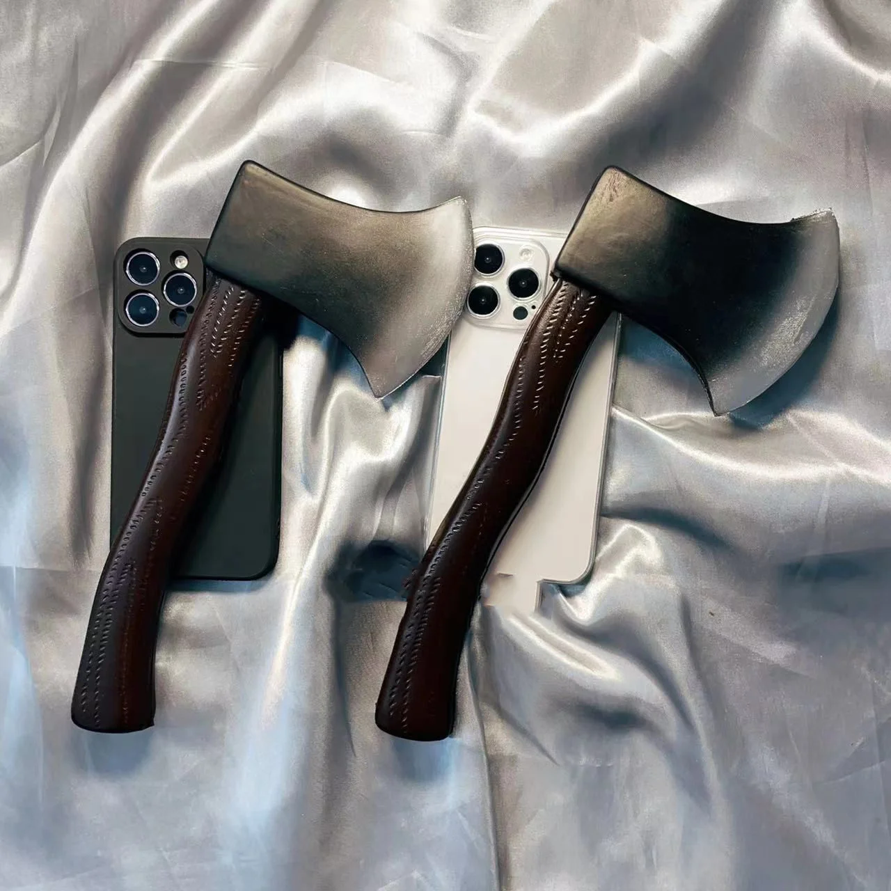

3D simulation spoof axe suitable for iPhone 14 funny phone case xs/13pro Apple 12 soft case xsmax unique design 7/8 phone case