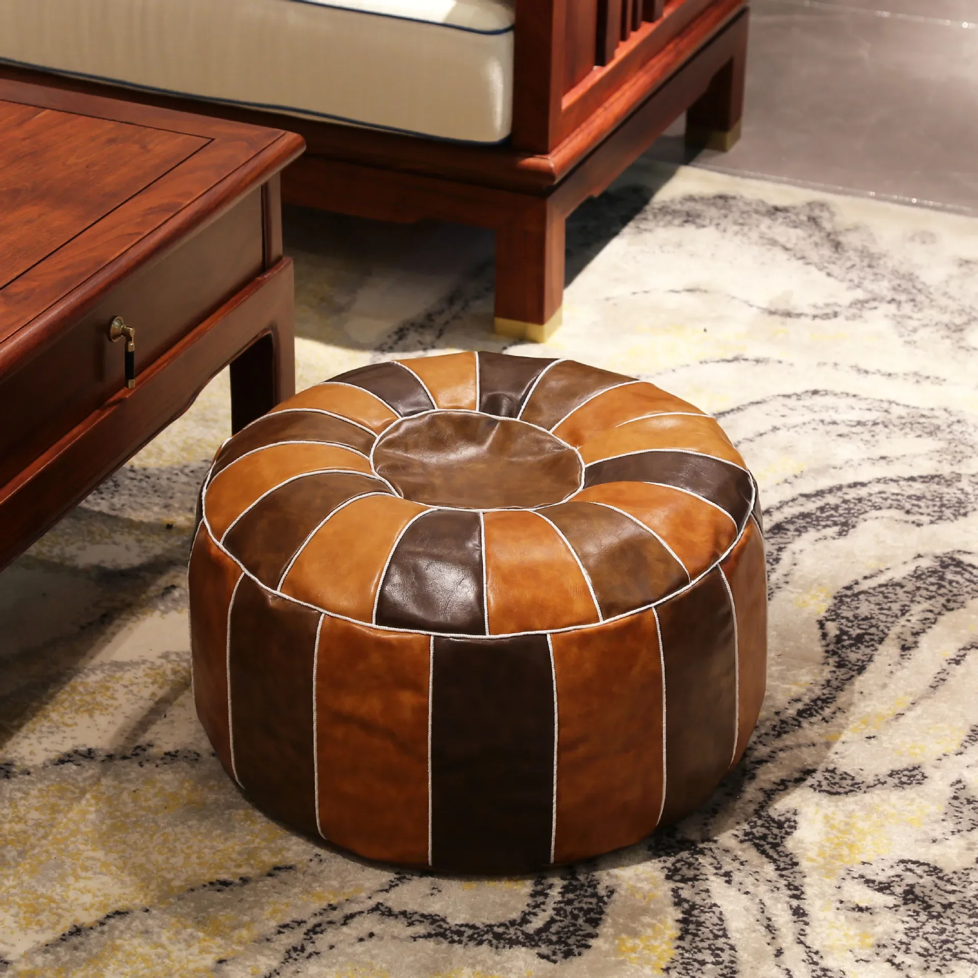 Retro Moroccan PU Leather Pouf for Entrance Cloakroom Living room Kids Shoes Change Stool Ottoman Home Decor Artificial Cushion