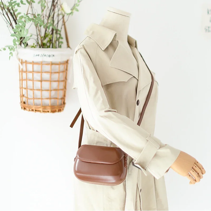 Women Messenger Bag PU Leather Shoulder Bag Fashion Hard Flip Buckle Mobile Phone Outing Coin Purse Leather Handbag
