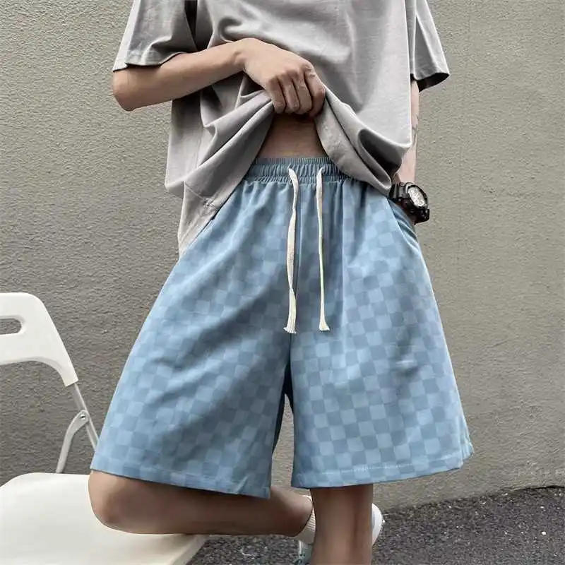 Рисунок 3 - Шорты с узором «шахматная доска»