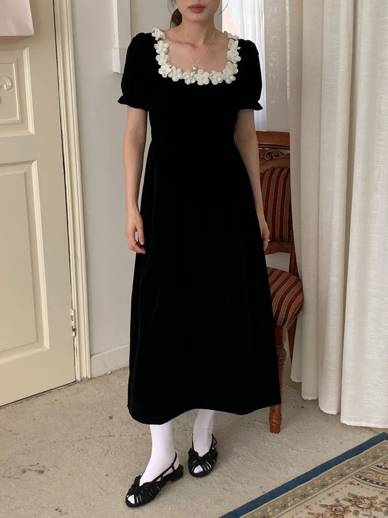 Autumn French Vintage Black Velvet Midi Dresses for Women Puff Sleeves Square Collar A-line Korean Fashion Vestido Mujer New