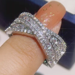Elegant S925 Silver Geometric Intersection Ring for Women - Perfect Fashion Jewelry Gift (KYRA01040W)