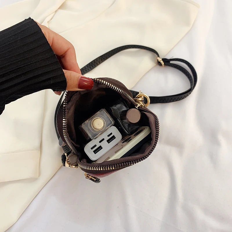 Genuine Leather Women Shoulder Bag Multi Zipper Soft Cowhide Girls Small Mobile Phone bag Color Stitching Color Random shoulder bag,leather handbag