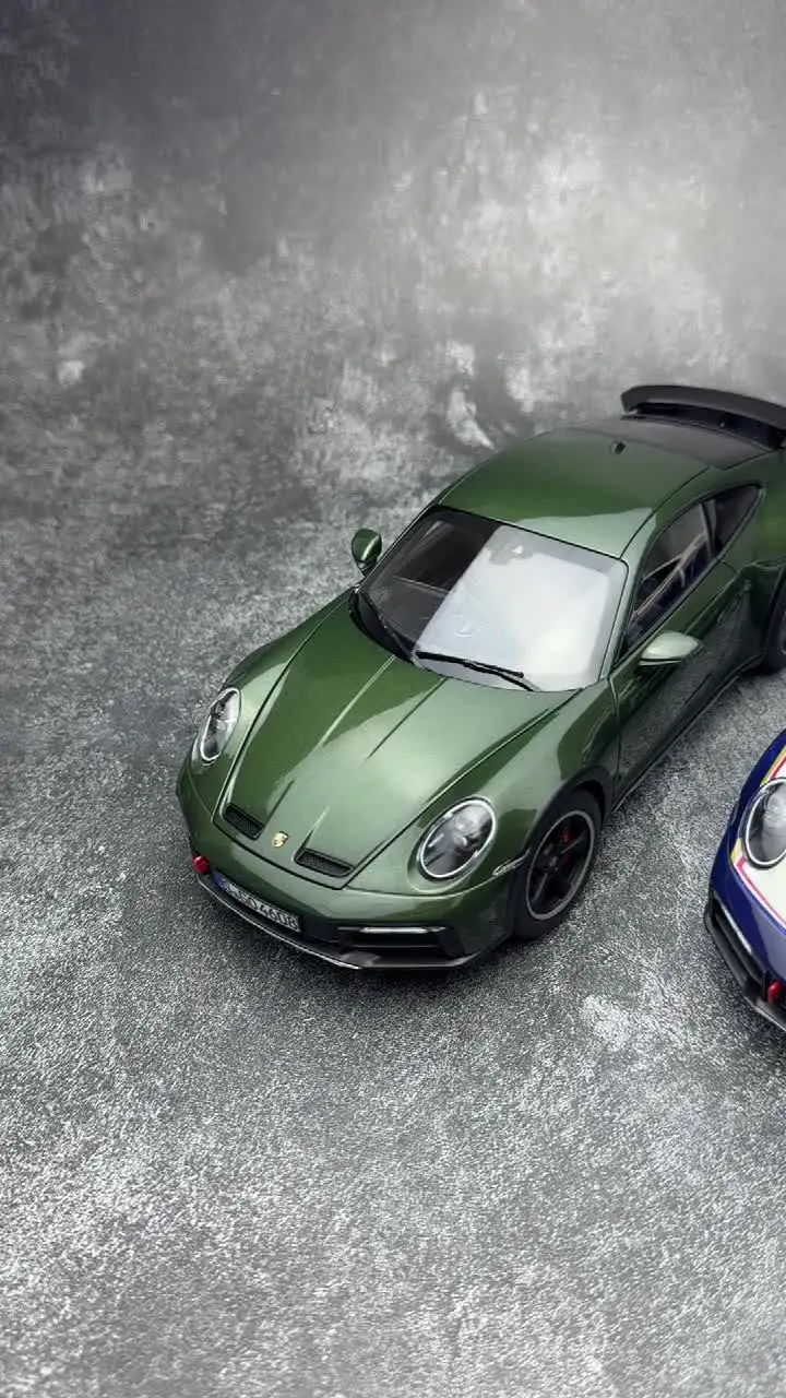 ポルシェ 1/18スケール NOREVメタリックグリーン NOREV 1:18 2023 911 ダカール全地形万能車金属車モデル静的