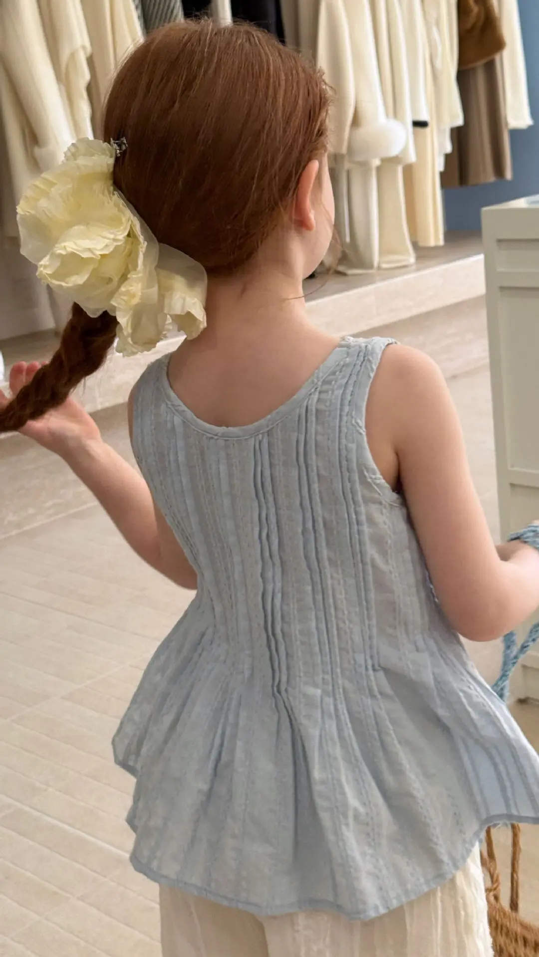 프렌치 로맨틱 레트로 레이스 캐미솔 베스트 여름 2026 니치 슬리브리스 탑 디자인 아우터웨어용